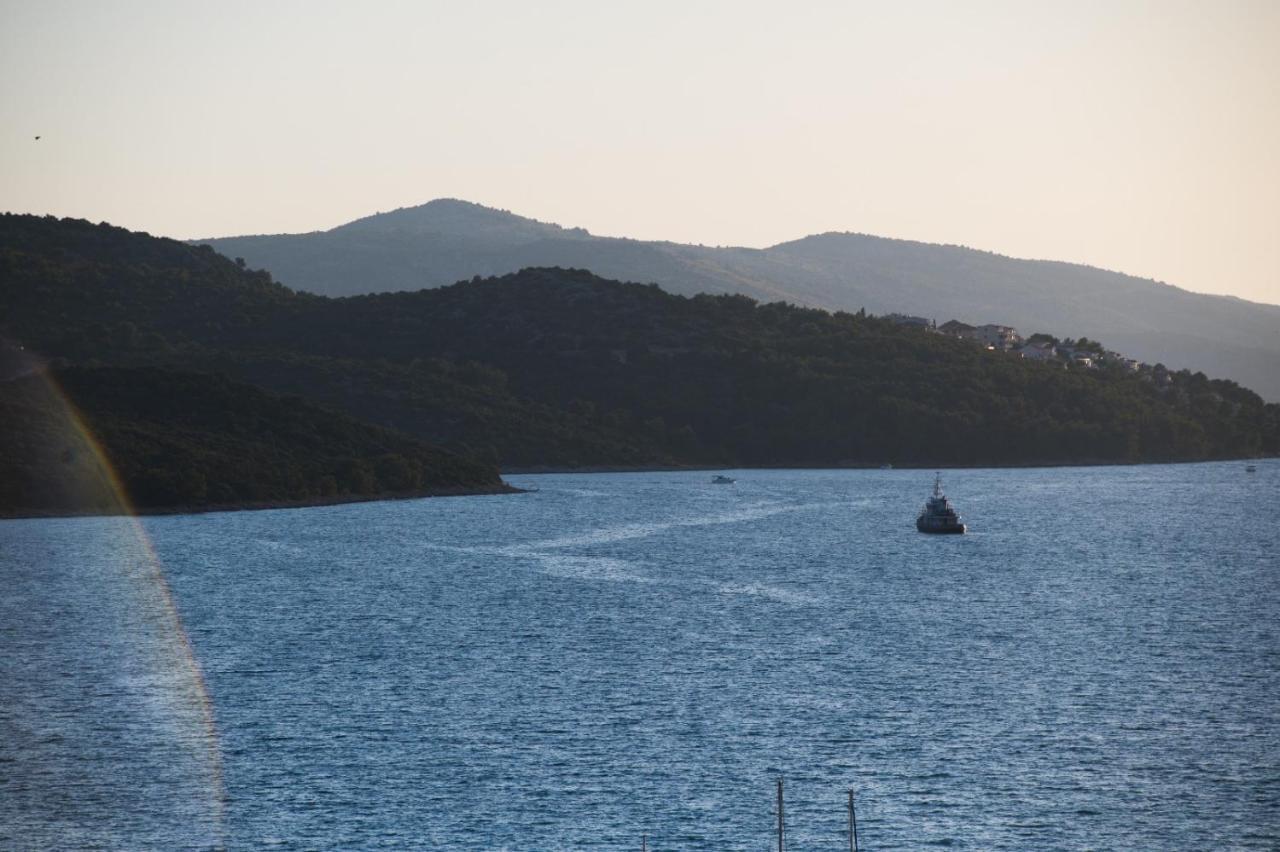 Brand New Aparment With Sea View & Swimming Pool At Ciovo - Fiorentini Apartment Trogir
