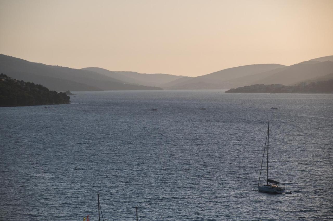 Brand New Aparment With Sea View & Swimming Pool At Ciovo - Fiorentini Trogir