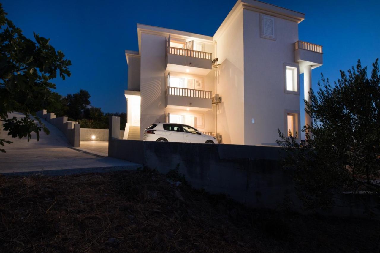 Brand New Aparment With Sea View & Swimming Pool At Ciovo - Fiorentini Apartment
