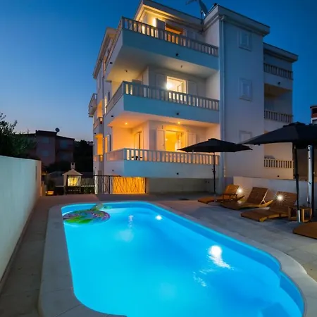 Brand New Aparment With Sea View & Swimming Pool At Ciovo - Villa Fiorentini Trogir Exteriör bild
