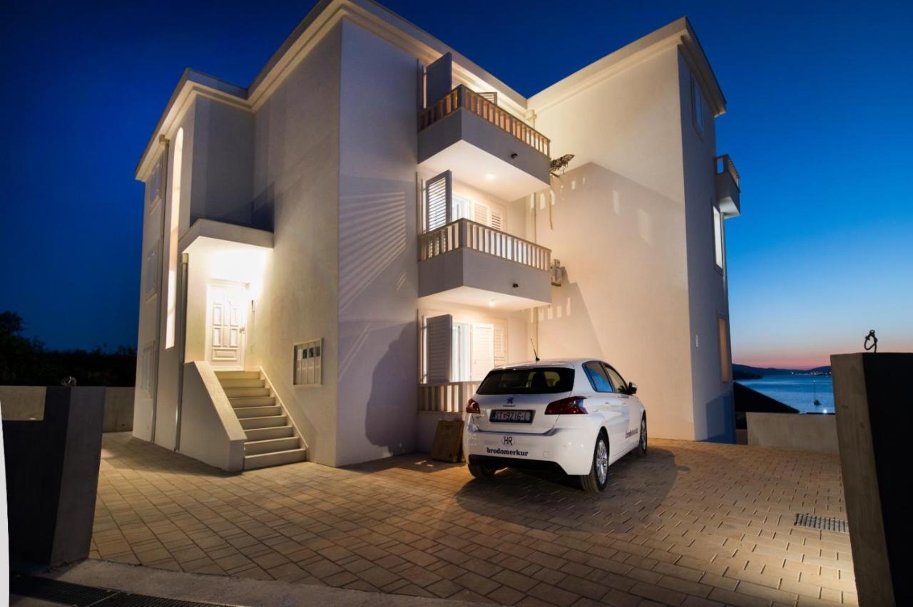 Brand New Aparment With Sea View & Swimming Pool At Ciovo - Fiorentini Apartman